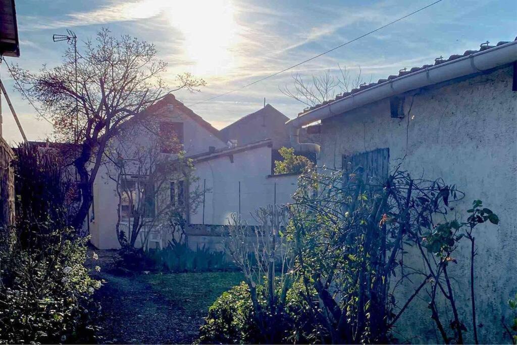 Villa Le Ni' De Jess Migennes Exterior foto